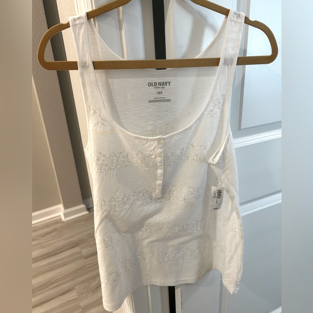 •Old Navy• Sequin Front Stripe Tank Top - Size L